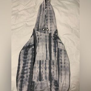 Long sleeve with hoodie